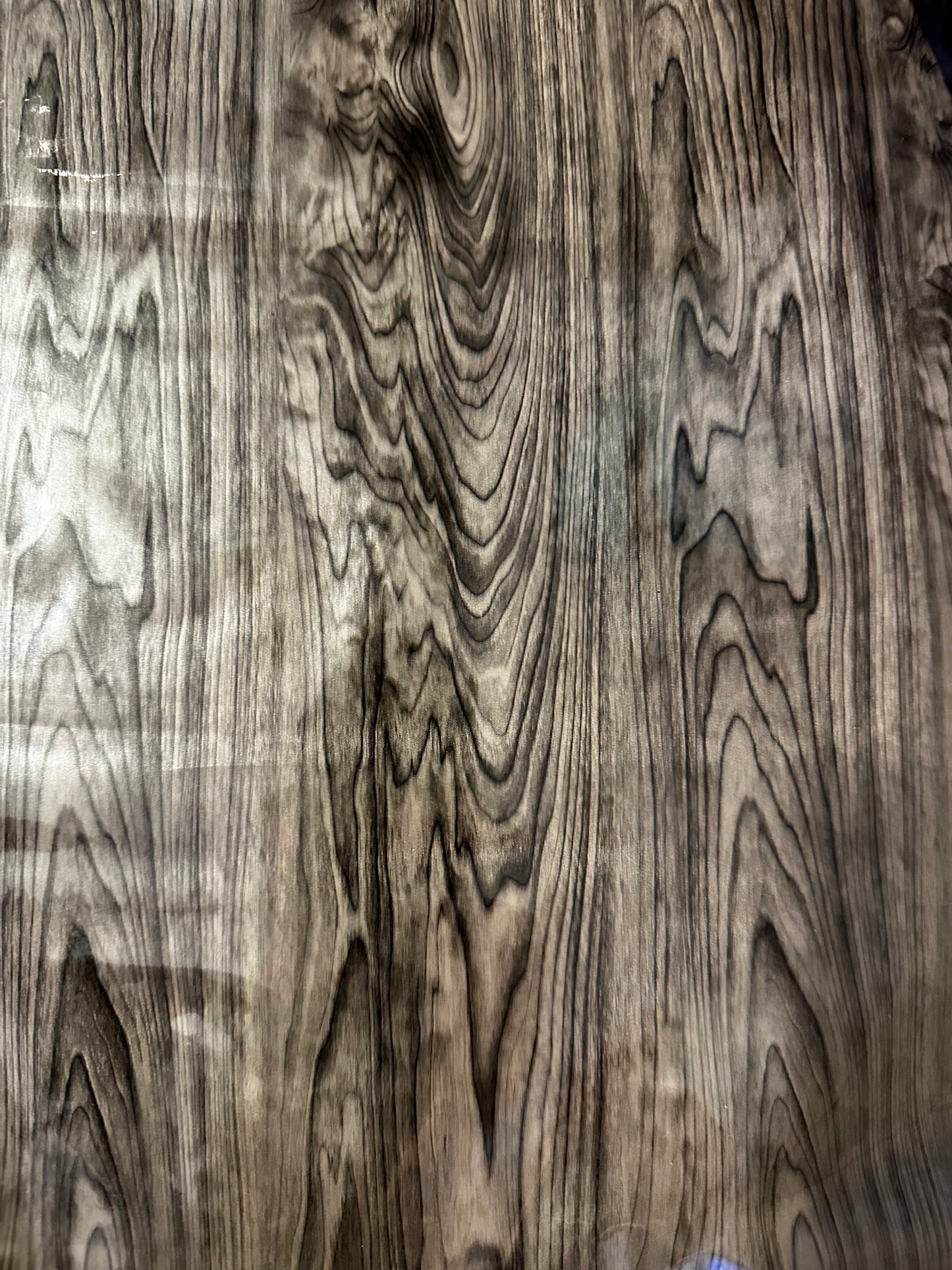 Black wood grain